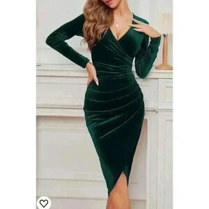 NWOT Dirass Elegant Green Velvet Long Sleeve Wrap Bodycon Ruched Dress, M